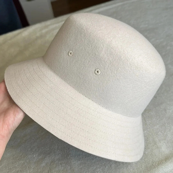 PHENIX‎ Retro Wool Felt Cloche Style Hat in Ivory Chic Lady Neutral, Size OS main image 11